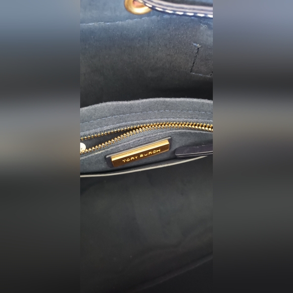 Tory Burch Navy and Cream Patterned Tote - Picture 12 of 16